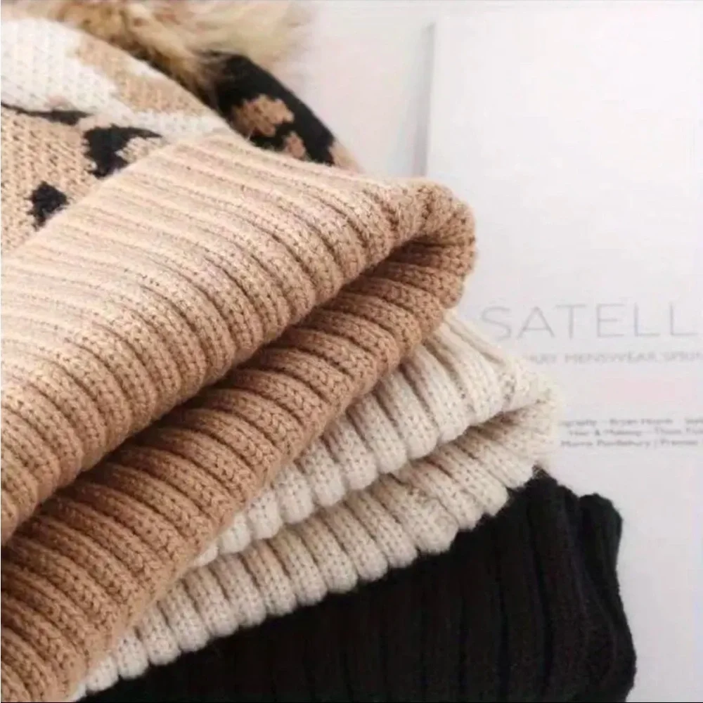 Leopard Print Pom Pom Beanie Knit Winter Hat Neutral Cozy Chic StyleNWT